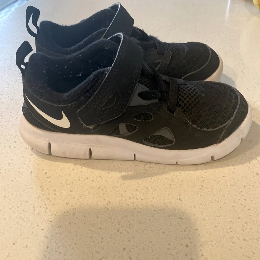 Toddler Nike Free run2 runners - Picture 1 of 6